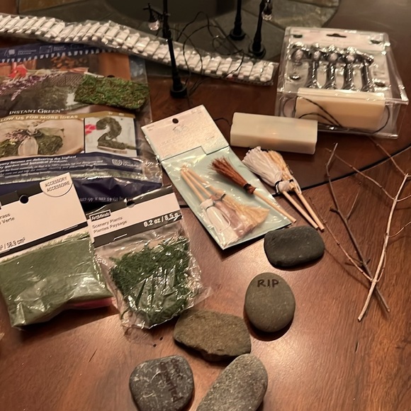 Village craft lot Gnome/fairy/christmas/ fall - Picture 4 of 7